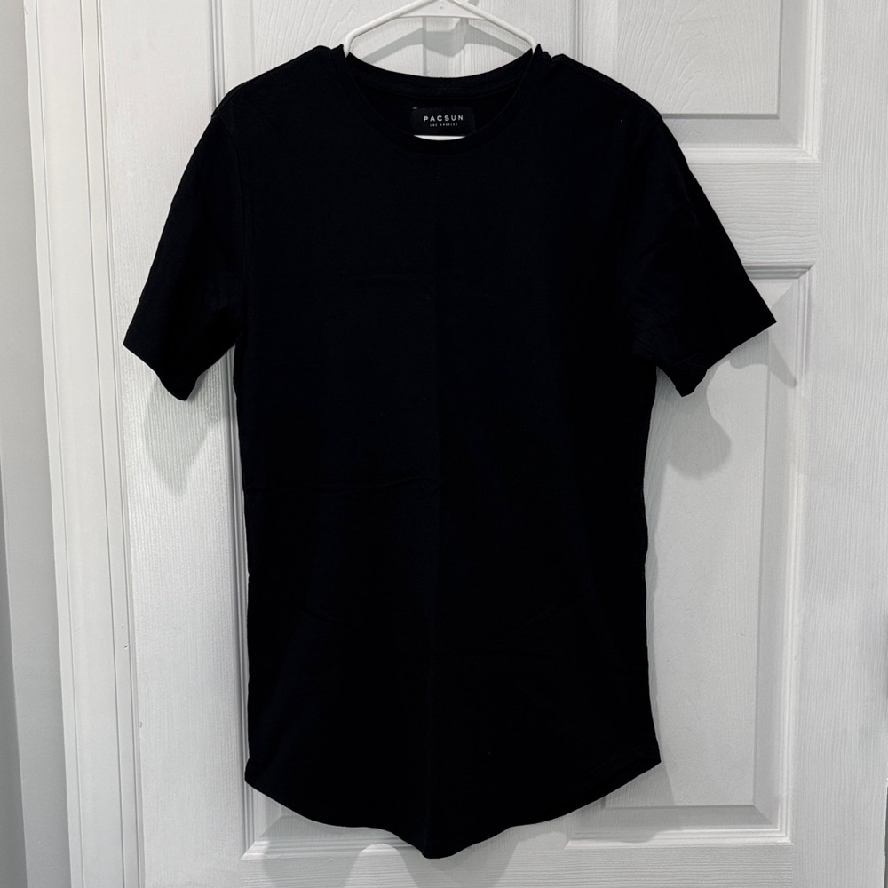 PacSun Classic Black Short Sleeve Tee, Scallop Tee